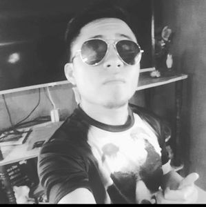 Meet your Posher, Robin